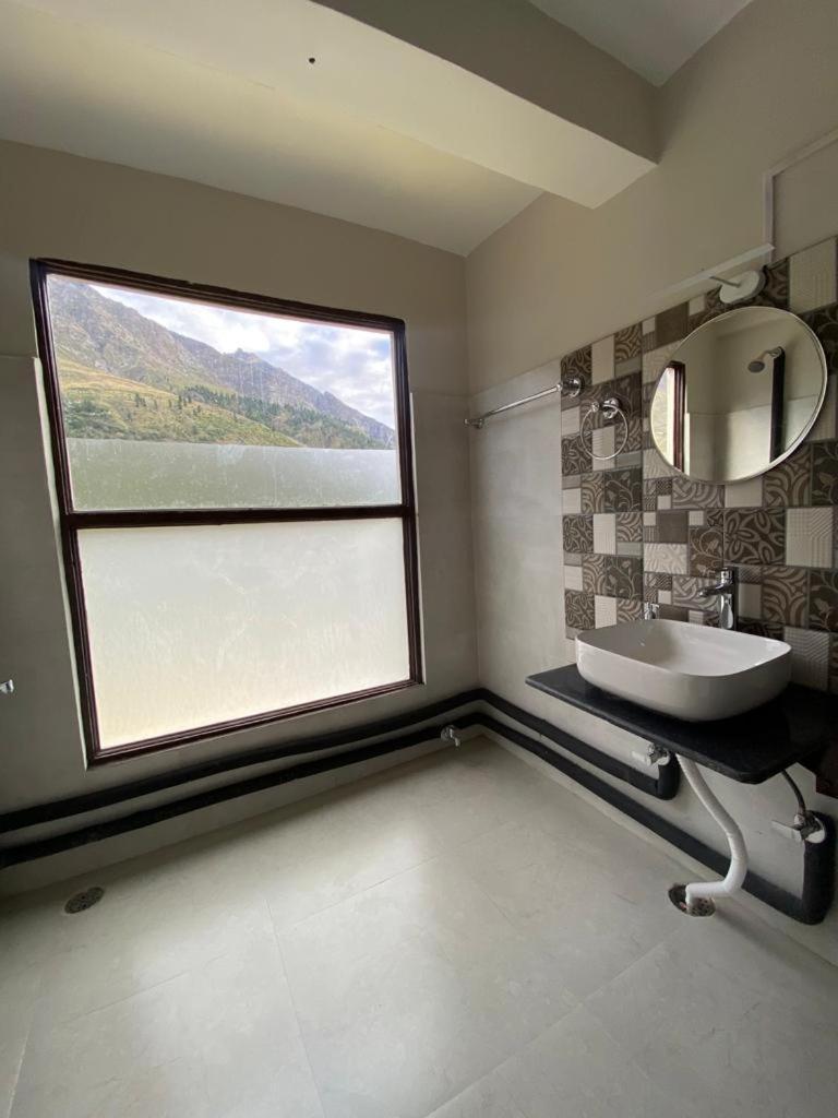 Kyelang Times Hostel Kültér fotó
